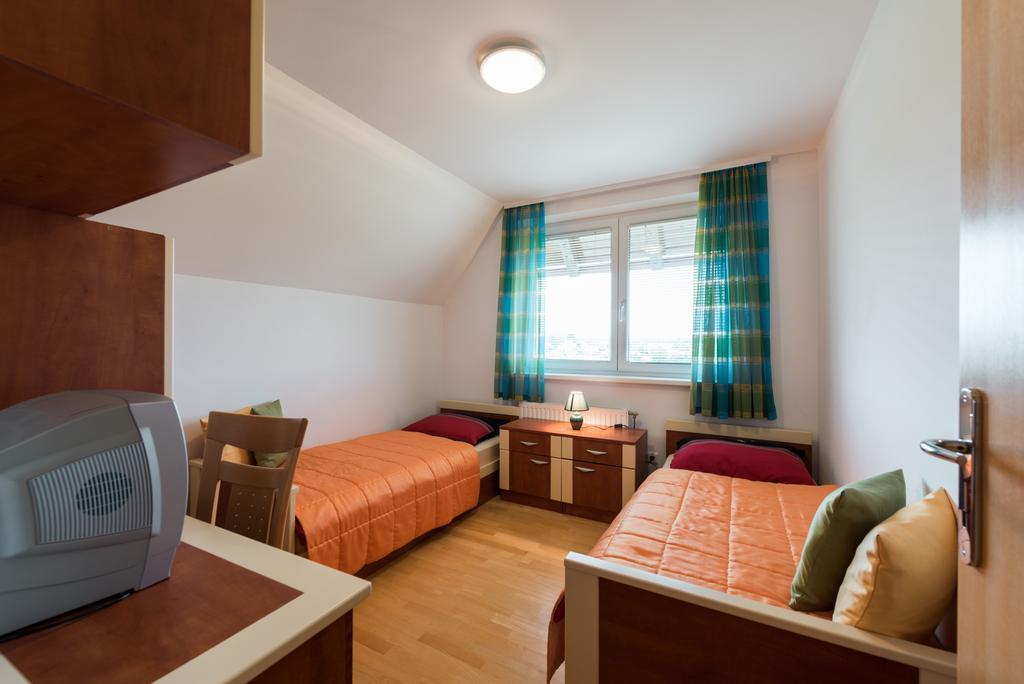 Apartments Moravske Toplice Bagian luar foto