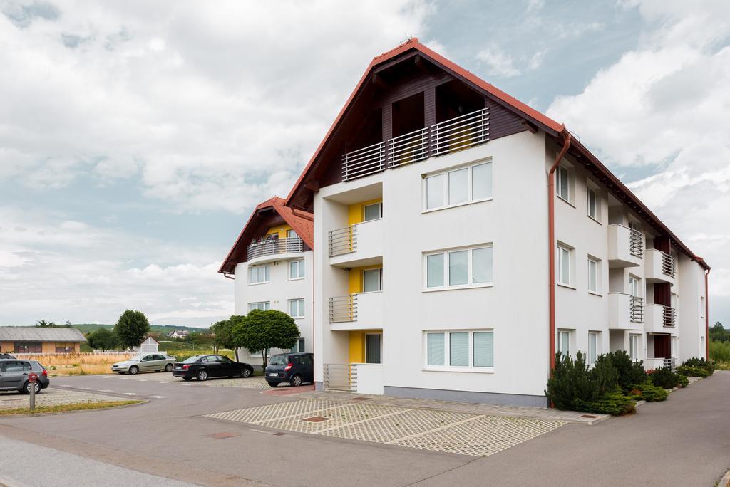 Apartments Moravske Toplice Bagian luar foto