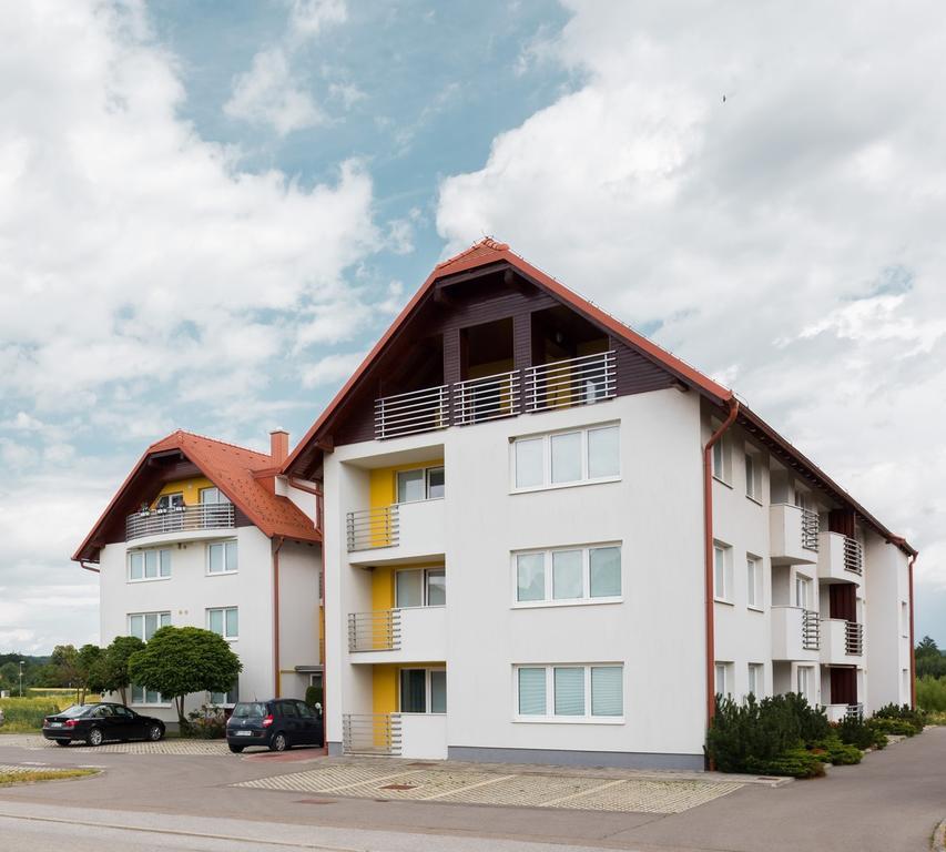 Apartments Moravske Toplice Bagian luar foto